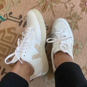 White Veja sneakers.  Worn 2x - fits generous